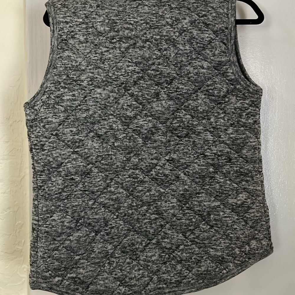 Quilted vest - Picture 3 of 4